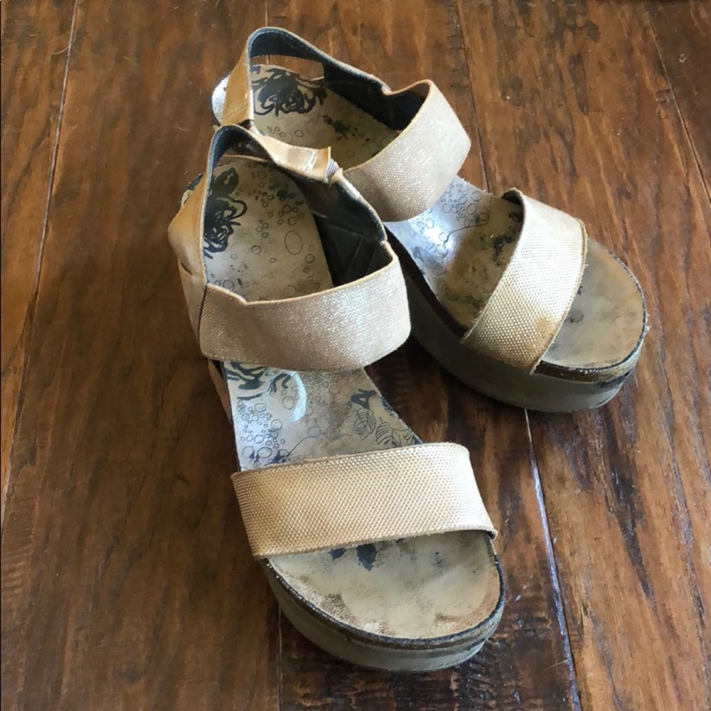 OTBT Bushnell sandals
